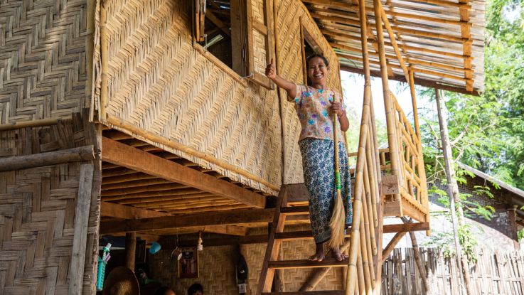 Woman giving a thumbs up